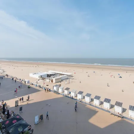 With Marina View Ostende